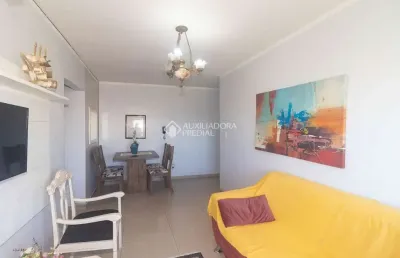 Apartamento com 2 quartos para alugar na avenida palmira gobbi, 130, humaitá, porto alegre, 59 m2 por r$ 1.600