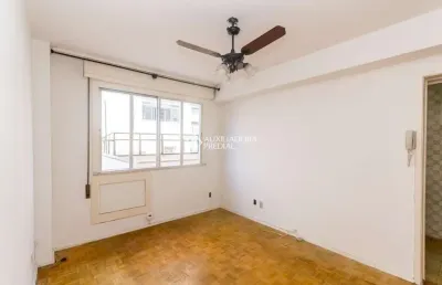 Apartamento com 1 quarto para alugar na avenida cristóvão colombo, 1248, floresta, porto alegre, 51 m2 por r$ 1.700