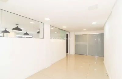 Apartamento com 2 quartos para alugar na avenida ganzo, 649, menino deus, porto alegre, 51 m2 por r$ 2.690