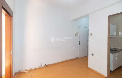 Apartamento com 1 quarto para alugar na rua álvaro chaves, 560, floresta, porto alegre, 40 m2 por r$ 1.300