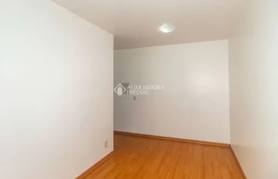 Apartamento com 2 quartos para alugar na avenida a. j. renner, 2050, humaitá, porto alegre, 55 m2 por r$ 1.450