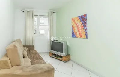 Apartamento com 1 quarto para alugar na rua zeferino dias, 171, sarandi, porto alegre, 42 m2 por r$ 1.800