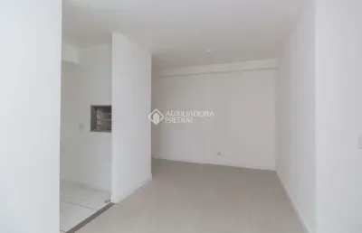 Apartamento com 3 quartos para alugar na rua airton ferreira da silva, 295, humaitá, porto alegre, 45 m2 por r$ 1.800