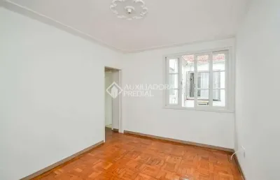 Apartamento com 2 quartos para alugar na rua vinte de setembro, 437, azenha, porto alegre, 56 m2 por r$ 1.600