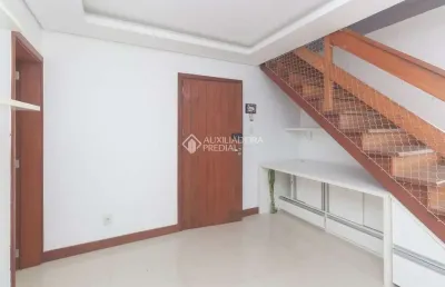 Cobertura com 2 quartos para alugar na rua carlos trein filho, 130, auxiliadora, porto alegre, 128 m2 por r$ 5.200