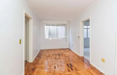 Apartamento com 2 quartos para alugar na rua sorocaba, 14, passo da areia, porto alegre, 65 m2 por r$ 2.300