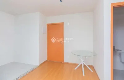 Apartamento com 2 quartos para alugar na rua reverendo olavo nunes, 270, parque santa fé, porto alegre, 44 m2 por r$ 1.500