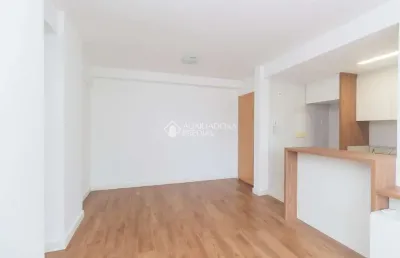Apartamento com 2 quartos para alugar na rua jari, 359, passo da areia, porto alegre, 65 m2 por r$ 4.300