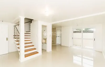 Casa em condomínio fechado com 3 quartos para alugar na rua doutor pereira neto, 1215, tristeza, porto alegre, 110 m2 por r$ 3.200