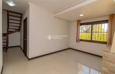 Casa em condomínio fechado com 3 quartos para alugar na avenida da serraria, 2222, espírito santo, porto alegre, 162 m2 por r$ 2.800