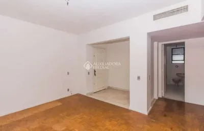 Apartamento com 3 quartos para alugar na rua ramiro barcelos, 1176, independência, porto alegre, 153 m2 por r$ 3.100