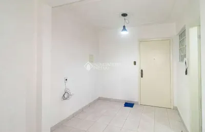 Apartamento com 1 quarto para alugar na avenida venâncio aires, 281, cidade baixa, porto alegre, 38 m2 por r$ 1.200