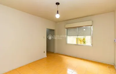Apartamento com 3 quartos para alugar na rua marcelo gama, 49, são joão, porto alegre, 109 m2 por r$ 2.000