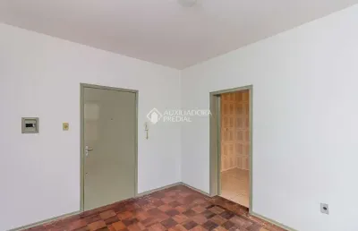 Apartamento com 1 quarto para alugar na avenida cristóvão colombo, 1989, floresta, porto alegre, 30 m2 por r$ 2.300