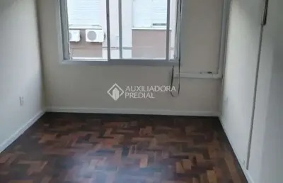 Apartamento com 3 quartos para alugar na rua gomes de freitas, 173, jardim itu sabará, porto alegre, 49 m2 por r$ 1.100