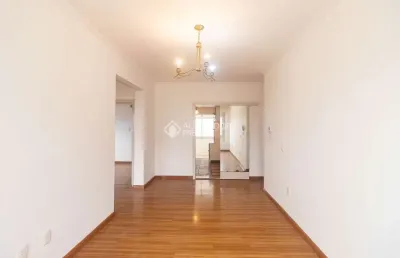 Apartamento com 2 quartos para alugar na avenida cristóvão colombo, 1486, floresta, porto alegre, 70 m2 por r$ 1.950