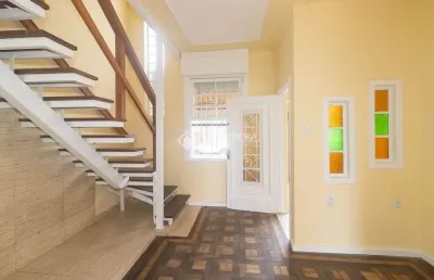 Casa em condomínio fechado com 3 quartos para alugar na rua conselheiro travassos, 509, são geraldo, porto alegre, 200 m2 por r$ 3.800