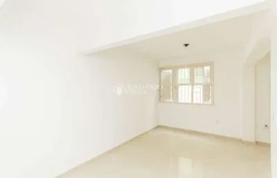 Apartamento com 1 quarto para alugar na rua teixeira de freitas, 860, santo antônio, porto alegre, 26 m2 por r$ 990