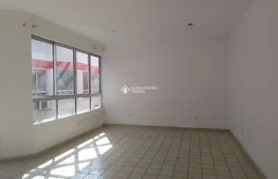 Ponto comercial para alugar na rua doutor armando barbedo, 490, tristeza, porto alegre, 62 m2 por r$ 1.874