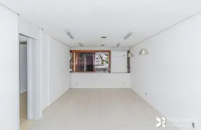 Sala comercial para alugar na rua professor ivo corseuil, 304, petrópolis, porto alegre, 60 m2 por r$ 1.300