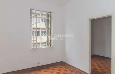 Sala comercial para alugar na rua general câmara, 52, centro histórico, porto alegre, 133 m2 por r$ 2.400