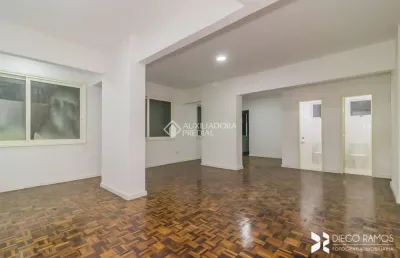 Sala comercial para alugar na avenida borges de medeiros, 658, centro histórico, porto alegre, 109 m2 por r$ 2.964