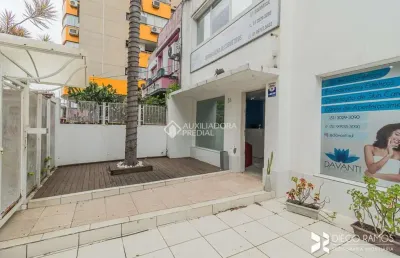 Casa comercial para alugar na rua doutor alcides cruz, 51, santa cecília, porto alegre, 230 m2 por r$ 9.900