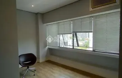Sala comercial para alugar na avenida itaqui, 72, petrópolis, porto alegre, 28 m2 por r$ 1.800