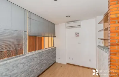 Sala comercial para alugar na rua professor annes dias, 154, centro histórico, porto alegre, 34 m2 por r$ 1.300