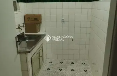Sala comercial para alugar na rua general andrade neves, 155, centro histórico, porto alegre, 43 m2 por r$ 1.000