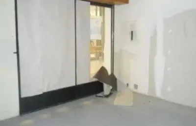 Ponto comercial para alugar na rua vinte e quatro de outubro, 111, moinhos de vento, porto alegre, 25 m2 por r$ 3.300