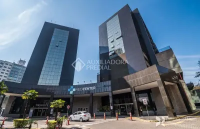 Sala comercial para alugar na avenida soledade, 569, três figueiras, porto alegre, 90 m2 por r$ 6.151