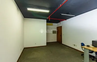 Sala comercial para alugar na rua riachuelo, 1038, centro histórico, porto alegre, 32 m2 por r$ 800