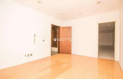 Sala comercial para alugar na rua doutor flores, 263, centro histórico, porto alegre, 75 m2 por r$ 2.217