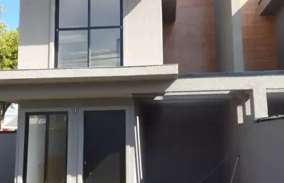 Casa com 2 quartos à venda na rua olívio josé rossetti, 110, tatuquara, curitiba, 55 m2 por r$ 430.000