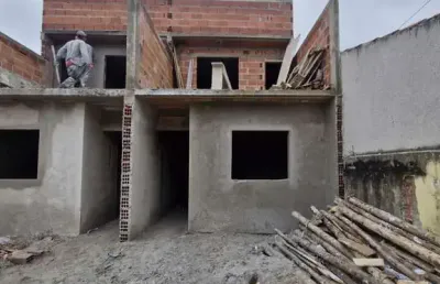 Casa com 3 quartos à venda na rua victalina veiga, 147, tatuquara, curitiba por r$ 360.000