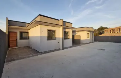 Casa em condomínio fechado com 2 quartos à venda na rua major arnoldo mayer, 70, campo de santana, curitiba por r$ 300.000