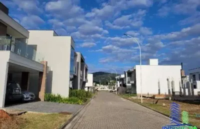Terreno à venda na Avenida Deltaville, Beira Rio, Biguaçu