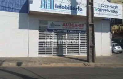 Sala comercial para alugar na Rua Coronel Dulcídio, 1545, Centro, Ponta Grossa