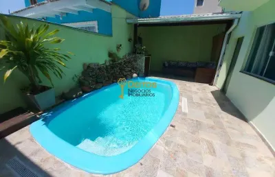 Sobrado com 7 quartos com 300 m² em balneário piçarras no bairro itacolomi