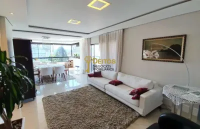 Apartamento com 280 m² com quatro suítes, sendo uma master, à venda no centro de itajaí.