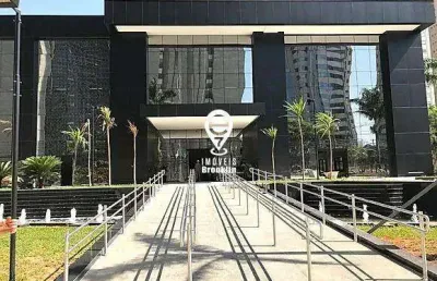 Conjunto comercial 323m com 2 banheiros e 9 vagas em frente o fórum trabalhista