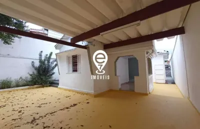 Casa térrea com 2 dorm., 2 vagas de garagem, piscina à 600 metros do metrô saúde!!