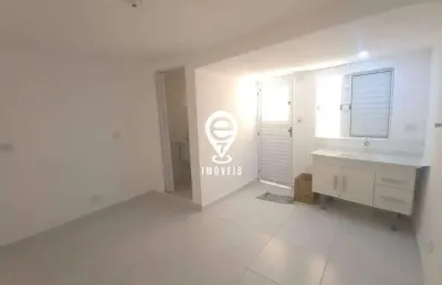 Excelente studio novo 700 metros do metrô praça da árvore!