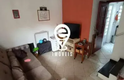 Sobrado em condomínio 2 dormitórios 2 vagas á venda - água funda