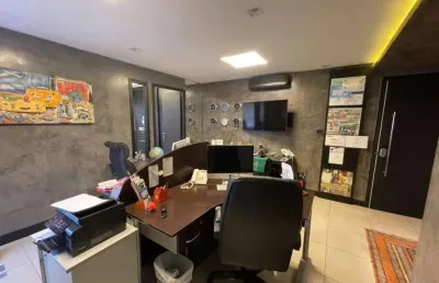 Sala comercial à venda na Rua Juquis, Moema, São Paulo