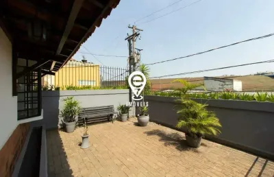 Excelente casa no planalto paulista de 3 dormitórios