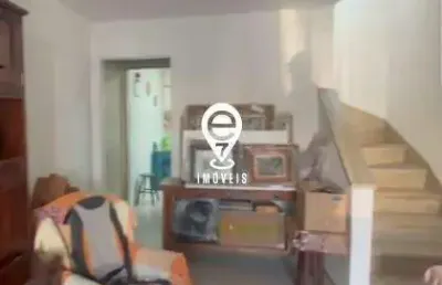 Casa para venda de 2 dormitórios na vila brasilina!