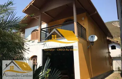 Vendo casa de alto padrão com piscina e 3 quartos na chácara do paraíso