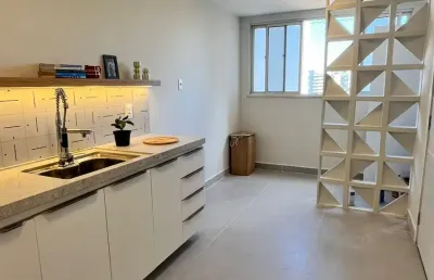 Ótima oportunidade de comprar seu apartamento todo reformado com 03 quartos no papicú